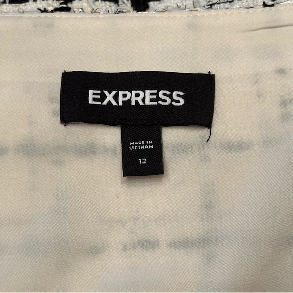 Express Tweed Mini Skirt in Cream and Black with Gold Buttons in Size 12 - Picture 9 of 10